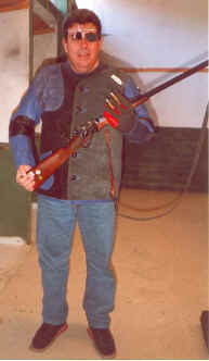 enric pons rifle.jpg (31501 bytes)