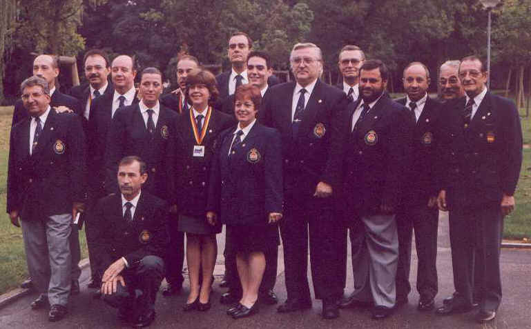 1999alemaniaequipo.jpg (69056 bytes)