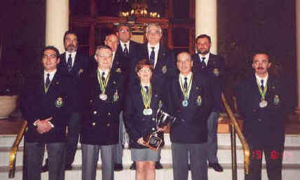 de_bonito.jpg (14105 bytes)