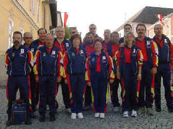 chandal.jpg (14451 bytes)