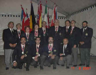 equipodebonito.jpg (10412 bytes)