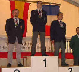 podiohizadai.jpg (9451 bytes)